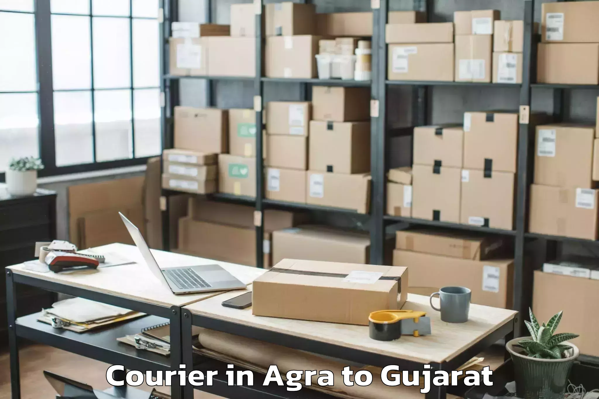 Reliable Agra to Karnavati University Gandhinag Courier